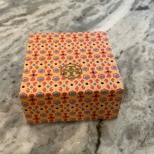Tory Burch post-its